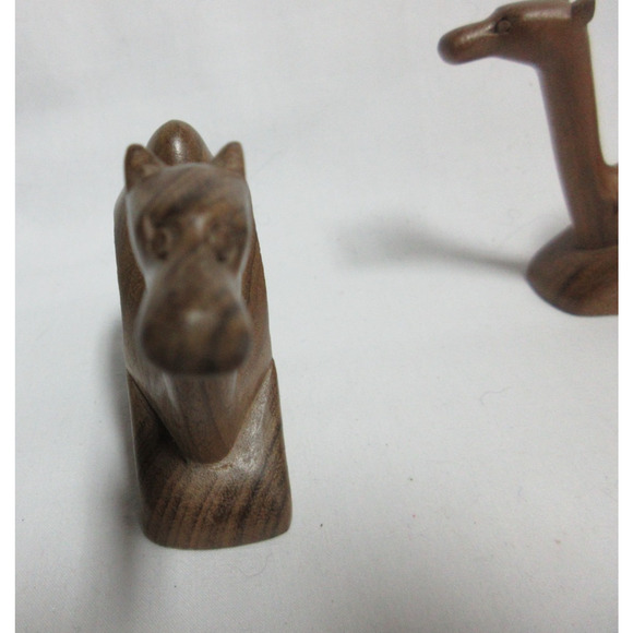 Wooden MCM Safari Hand Carved Camel Napkins Rings Set of 4 Bought in Africa - Picture 3 of 5